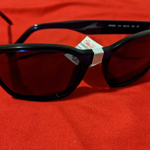 Salvatore Ferragamo sunglasses - Picture 3 of 3